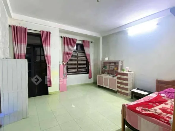 NHÀ ĐẸP 3 TẦNG – 4 PHÒNG NGỦ KHÉP KÍN – VÀO Ở NGAY - 2,89 tỷ - 102m²