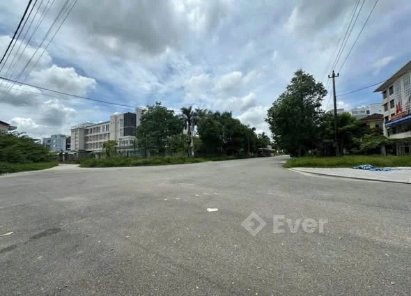 BÁN ĐẤT KIỆT Ô TÔ HÀN MẠC TỬ – VĨ DẠ, HUẾ☆ Giá chỉ 3,3xx Tỷ - TLCC-