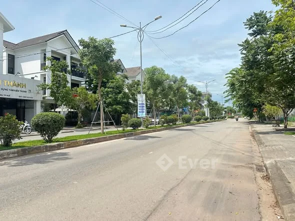 Bán Đất Mặt tiền Âu Lạc 150m2. cách Siêu Thị AEON MALL chỉ 400m