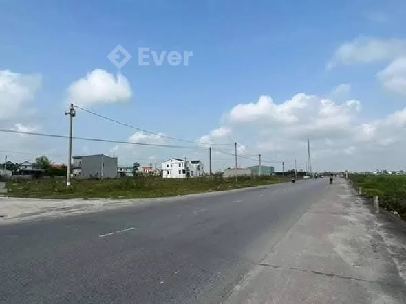 Đỉnh nóc _ kịch trần _ Bay phấp phới ️ Lô đất 2 mặt tiền đường siêu đẹp nằm tại Tản Đà