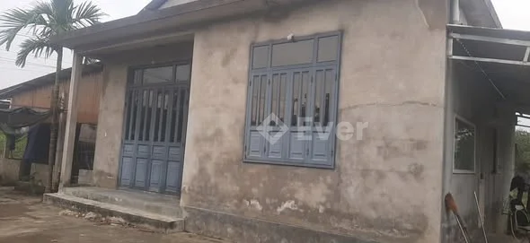 Chính chủ bán đất và nhà Phong SơnS 564m2 ngang 15 mét có 100tcSát