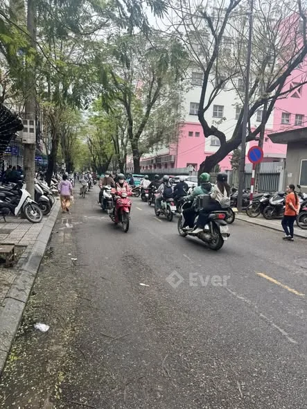 Bán nhà 4 tầng 2 Mặt Tiền KQH Ngô Quyền - Hài Ba Trưng, Vĩnh Ninh, TP Huế