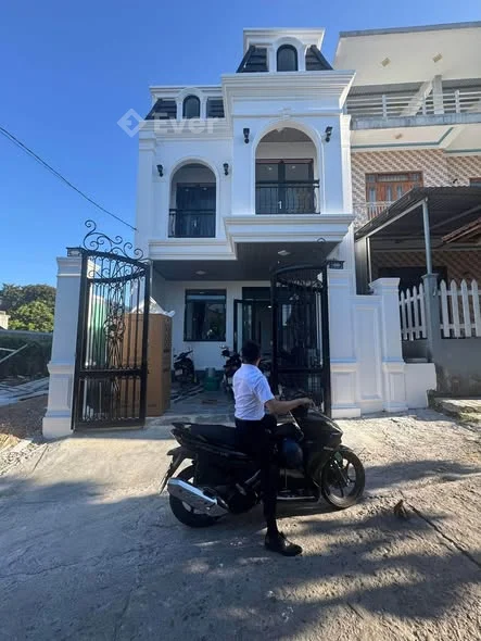 Đất trung tâm gần chợ ,bệnh viện,trường đại học y 1 lô duy nhất bán