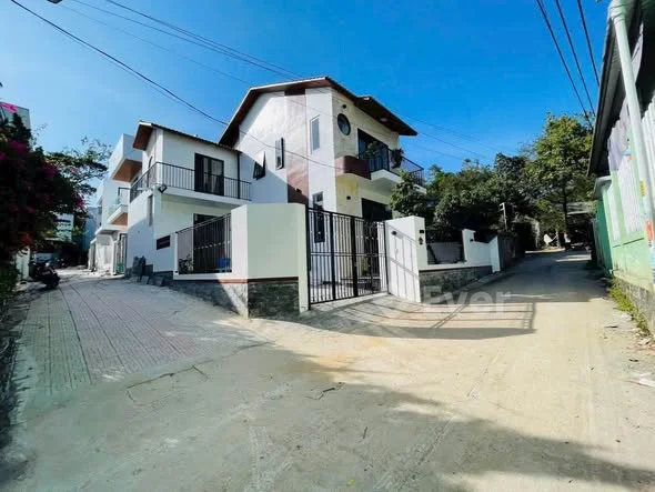 Đất hiếm Sử Hy Nhan khu phân lô đẹp giá tốt 1.890 Lô Góc 2 Mặt Tiền Kiệt 69 Lê Ngô Cát , Thuỷ Xuân