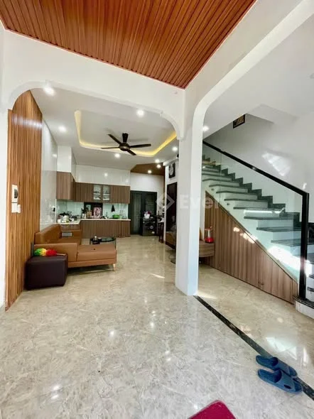 Bán nhà 2 Tầng Kiệt Oto Bùi Thị Xuân, Thuỷ Xuân, Huế giá rẻ 1.980 Tỷ