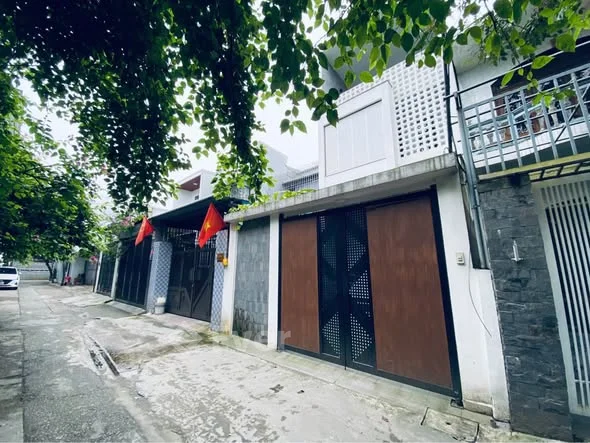 Cần Bán Nhà 3 tầng kiệt Đào Tấn - P.Trường An - TP Huế • Vị trí: kiệt oto tránh nhau - 6,05 tỷ - 117m²