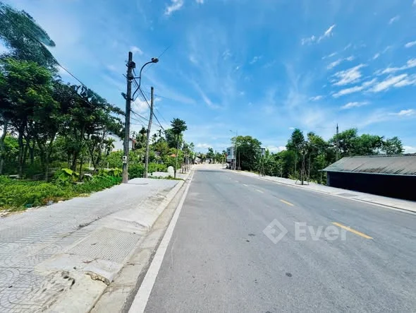 MẶT TIỀN HUYỀN TRÂN CÔNG CHÚA – GẦN KHU DU LỊCH LÀNG HƯƠNG