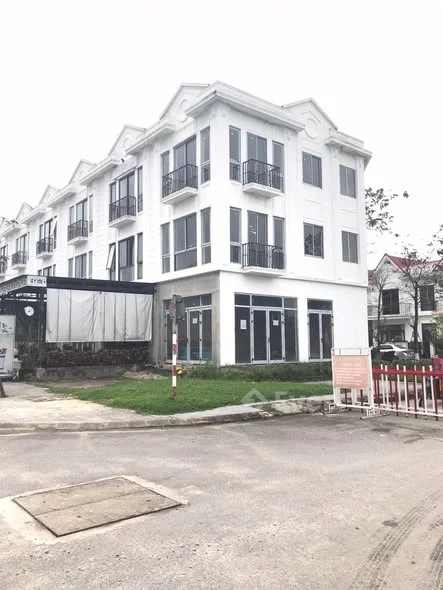 Bán Căn Góc ShopHouse  Royal Park Khu B Có 3 Mặt Tiền Thoáng 7,xx tỷ-Dtich 140m-Hướng Đông Nam - Thỏa thuận - 140m²