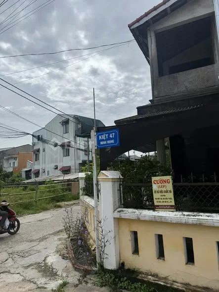 Bán đất kiệt 47 Minh Mạng thông Kiệt 6 Tam Thai sau 1 nhà mặt tiềnDT 100m2