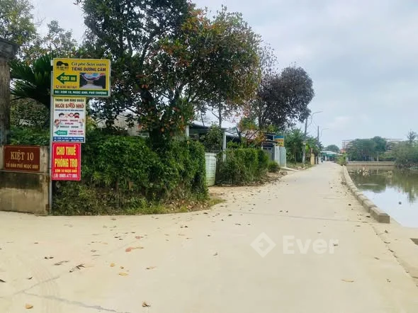 Bán đất mặt tiền xóm 10 Ngọc Anh phường Mỹ Thượng, TP HuếGiá Bán: 1,7xx Tỷ.
