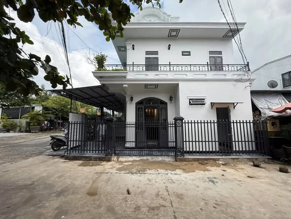 Bán Nhà 2 Tầng 2 Mặt Tiền Kinh Doanh Phùng Khắc Khoan - TP Huế Giá Chỉ 2.850 Tỷ