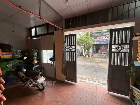 /-li Bán nhà 2 Mặt tiền Nguyễn lộ Trạch.phường xuân phú,tp huế
Vị trí quá đắt địa,ngay các trung tâ