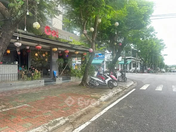 Bán Nhà 4 Tầng Lô Góc 2 Mặt tiền Đường Đào Tấn Giao Nhau Đặng Huy Trứ - Trung Tâm TP Huế - Thỏa thuận - 201m²