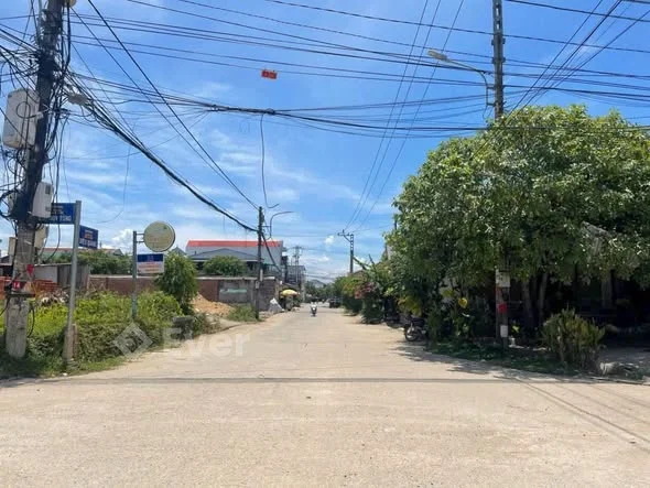 Bán Đất mặt tiền xóm 2 Ngọc Anh ngay trục chính cách đường Phạm Văn Đồng chỉ 50m giá cực rẻ