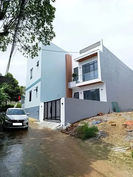 Nhà 2 tầng kiệt Vũ Ngọc Phan đường 5m thông 2 đầu ô tô tận sân Giá bán 2ty890