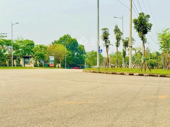 BÁN ĐẤT TẶNG NHÀ XƯỞNG MẶT TIỀN TAM THAI, TP HUẾ 167m2 Giá rẻ 2.6x tỷ