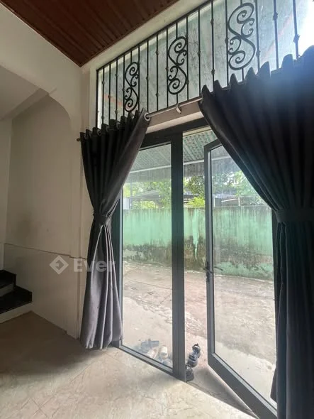 Nhà 2 Tầng TTTP 3PN Khu Vực Cao Ráo sổ hồng giá chỉ 1 tỷ8xx nhà 2 tầng - Thỏa thuận - 150m²