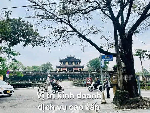 Vị Trí Kim Cương Trong Lòng TP Huế Bán nhà 2 tầng mặt tiền Đặng Thái Thân, phường Phú Xuân
