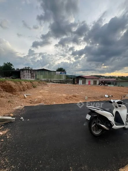 Bán đất kiệt 301 Trưng nữ vương-Thuỷ DươngNgang 6.15mĐường thảm nhựa 6mGiá chỉ 1.150 tỷ