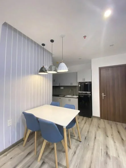 CĂN HỘ THE MANOR CROWN TP HUẾ-Dt: 64m2- Có 2 phòng ngủ, 2 WC, phòng khách, bếp - Full nội thất