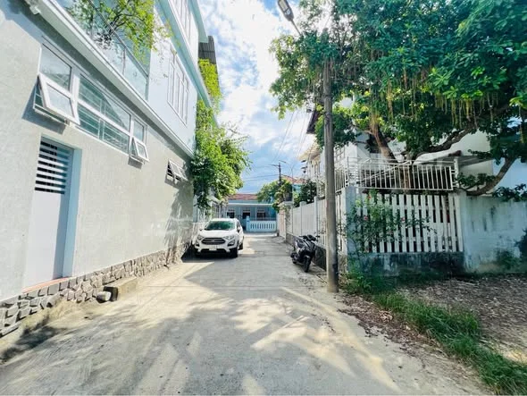 ĐẤT KIỆT 79 PHẠM THỊ LIÊN - CẠNH BÊN UỶ BAN PHƯỜNG KIM LONG
- Diện Tích: 107 m², ngang: 5m
- Đường