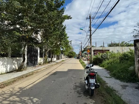 Bán mặt tiền Võ Duy Ninh 163m2, KQH Vịnh Mộc, Huế và gần chợ thôn 1 dân cư đông đúc - Thỏa thuận - 163m²