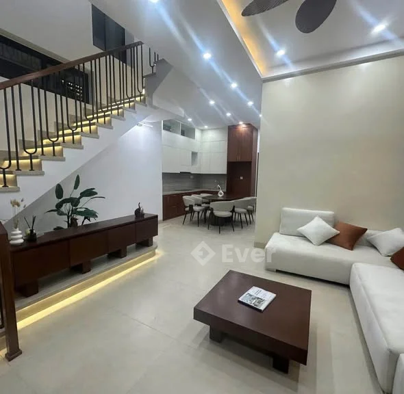 Nhà 2 Tầng Kiệt Xe Tải Hoài Thanh Thuỷ Xuân Đầy Đủ Nội Thất