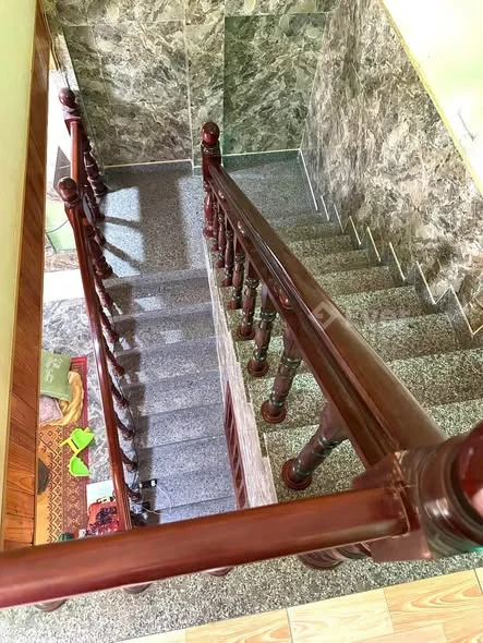 Căn nhà 2 Tầng nội thất toàn gỗ xịn sò - 2 mặt tiền kiệt ô tô đường Đào Tấn - TT Tp Huế