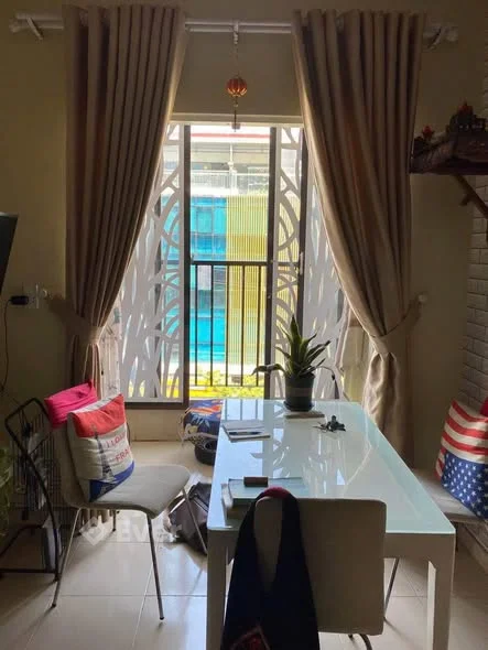 CHUNG CƯ VICOLAND CĂN THƯƠNG MẠI TẦNG TRUNG KHU C- Dt: 53.2m2- Có 2pn 1wc phòng khách, bếp