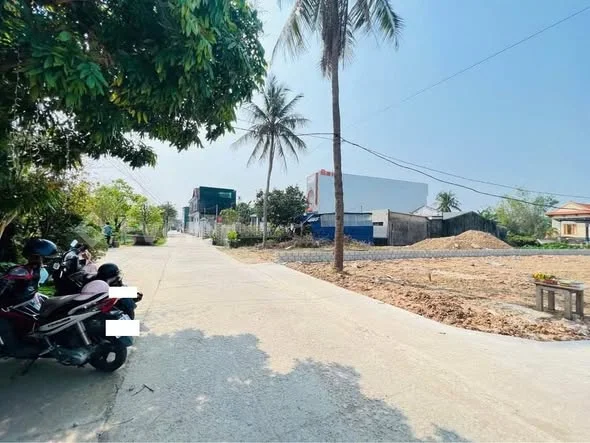 CHỈ 1 TỶ 5XX - ĐẤT CHIẾT BI PHƯỜNG MỸ THƯỢNG (TP HUẾ)- Diện tích: 69,7m2 (Ngang 7m)- Hướng: Bắc - Thỏa thuận - 69.7m²