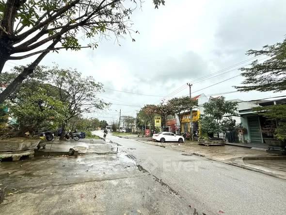 BÁN ĐẤT MẶT TIỀN TÙNG THIỆN VƯƠNG, QUẬN THUẬN HÓA, TP HUẾ - Thỏa thuận - 109m²