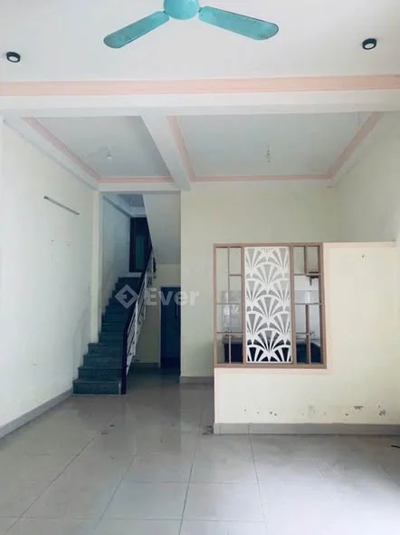 CHO THUÊ NHÀ 3 TẦNG MẶT TIỀN HUỲNH TẤN PHÁT – TRUNG TÂM TP HUẾ