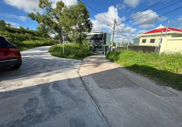 Đất mặt tiền Quảng Tế - Cạnh Nhà Máy Nước Sạch Quảng Tế. Cách Dãy biệt Thự Trần Thái Tông - Đào Tấn