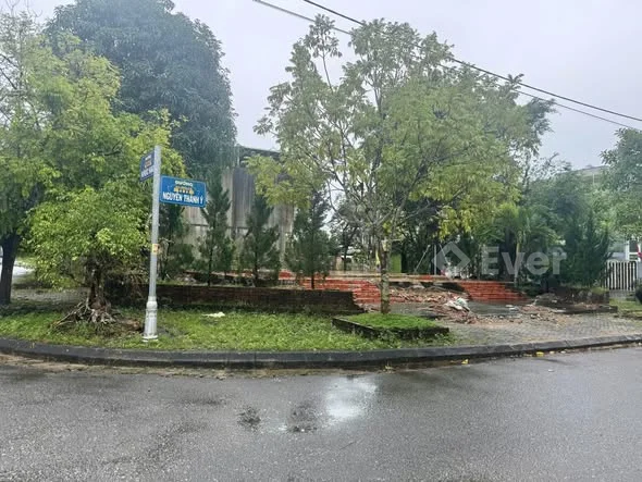 LÔ GÓC 3 MẶT TIỀN KHÚC HẠO,PHẠM PHU THỨ VÀ NGUYỄN THÀNH Ý KQH CẦU LIM, VIEW ĐẸP