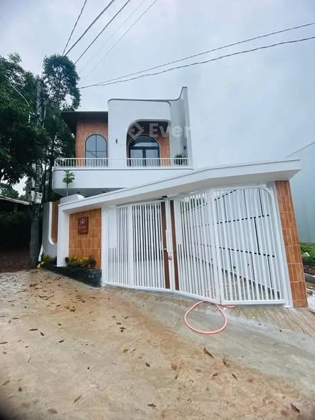 Bán Nhà 2 Tầng Luxury Hoài Thanh - Thuỷ Xuân - TP Huế • Vị trí: Kiệt 06 Hoài Thanh