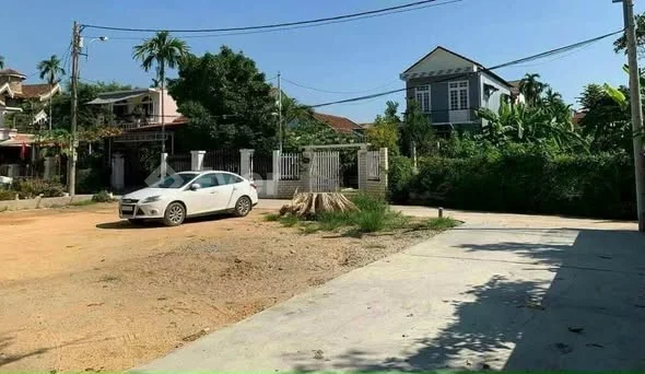 ĐẤT KIỆT OTO 12 NGUYỄN PHÚC NGUYÊN GẦN CẦU NGUYỄN HOÀNG, PHƯỜNG KIM LONG, TP HUẾ