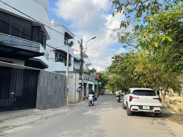 ĐẤT KIỆT Ô TÔ ĐẶNG VĂN NGỮ – P. THUẬN HÓA, TP HUẾ 81m² (ngang 7,85m nở hậu), hướng Đông Nam phong t