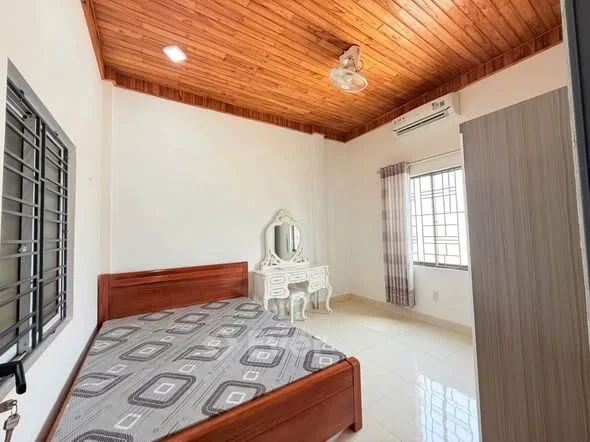 Bán nhà 2 tầng Mặt Tiền Nguyễn Phúc Chu, Hương Long, TP Huế