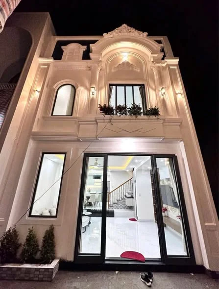 MỞ BÁN SIÊU PHẨM NHÀ 2 TẦNG 4 PHÒNG NGỦ - KIỆT Ô TÔ HOÀNG QUỐC VIỆT - NGAY TTTP HUẾ - Chỉ 3,2 tỷ