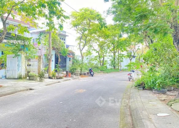 Bán 166m2 mặt tiền Lương Nhữ Hộc, KQH Xóm Hành, phường An Cựu, thành phố Huế Giá bán 3,8xx tỷ