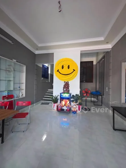 Bán Nhà 3 Tầng Mặt Tiền Trương Gia Mô - Vỹ Dạ. TP Huế 5,0xx tỷ- DTich đất: 110m2 ngang 5m