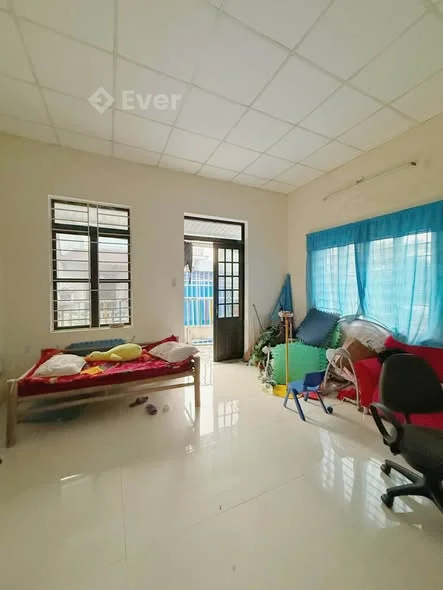 BÁN NHÀ TRUNG TÂM HUẾ - KIỆT Ô TÔ NGUYỄN HUỆ- Diện tích :  69m2 ( ngang 4,4m nở hậu) - Thỏa thuận - 69m²