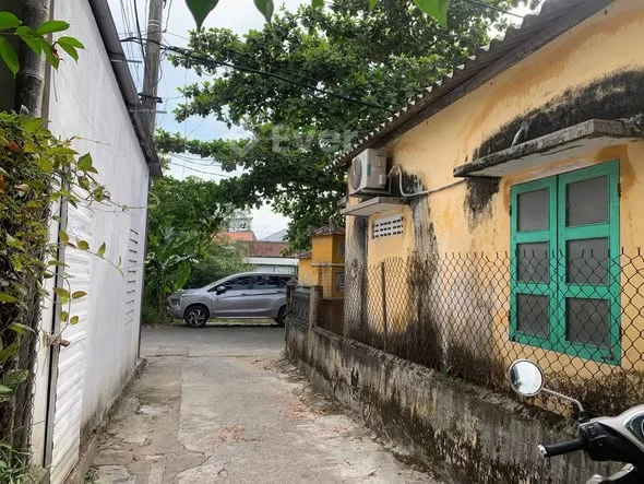 Lô đất sau 1 mt Hải triều-an đông
Dt 85m ngang hơn 8m
Gias:2.5xx tỷ
Lh;0763434***