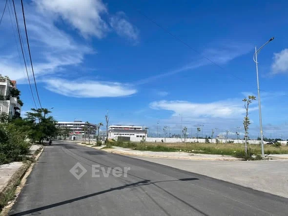 Bán Lô Góc 2MT Mặt tiền Đường Lưu Nhân Chú KQH Thuỷ Thanh3- Ngay gần trường FPT Huế