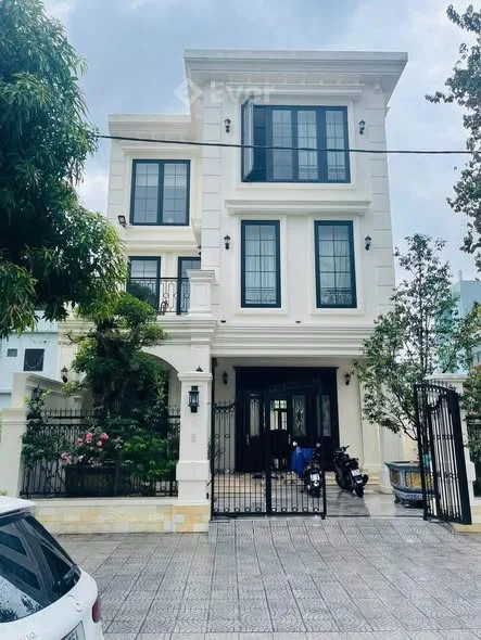 Bán Biệt Thự 03 Tầng mặt tiền Đồng Khởi Full nội thất nhập khẩu đẳng cấp Luxury giá chỉ 14,x tỷ