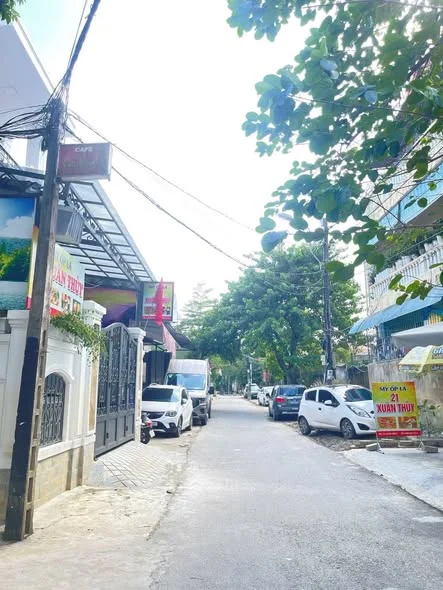 Bán nhà sau lưng 1 nhà mặt tiền Xuân Thuỷ- TP Huế giá 2ty4x