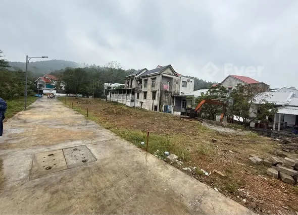 Đất Kiệt Ô Tô Tam Thai - Sát Mặt tiền Tam Thai. Cách Võ Văn Kiệt - KQH Xóm Hành chỉ 100m