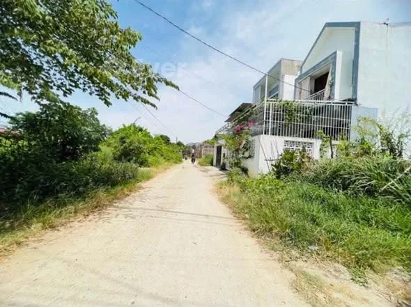 -152m lại thế phú thượng tp huế
-cạnh bên sân bóng
-giá 2 tỷ 5xx
LH 0931932*** để xem đất! - Thỏa thuận - 152m²