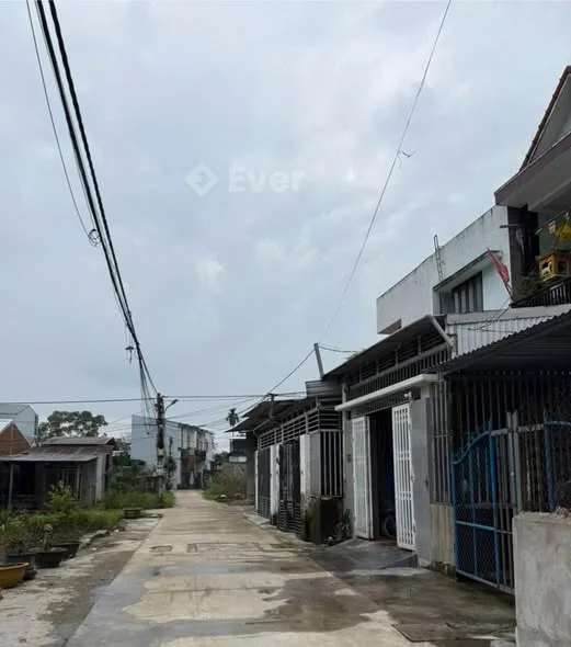 Đất Kiệt Ô Tô Nguyễn Hữu Cảnh - Gần Bến Xe Phía Nam - Cách Làng Đại Học Huế 500m. • Diện tích: 318m2