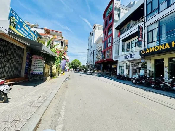 Bán Căn Góc 02 mặt tiền kinh doanh đường Nguyễn Công Trứ, Tp.Huế